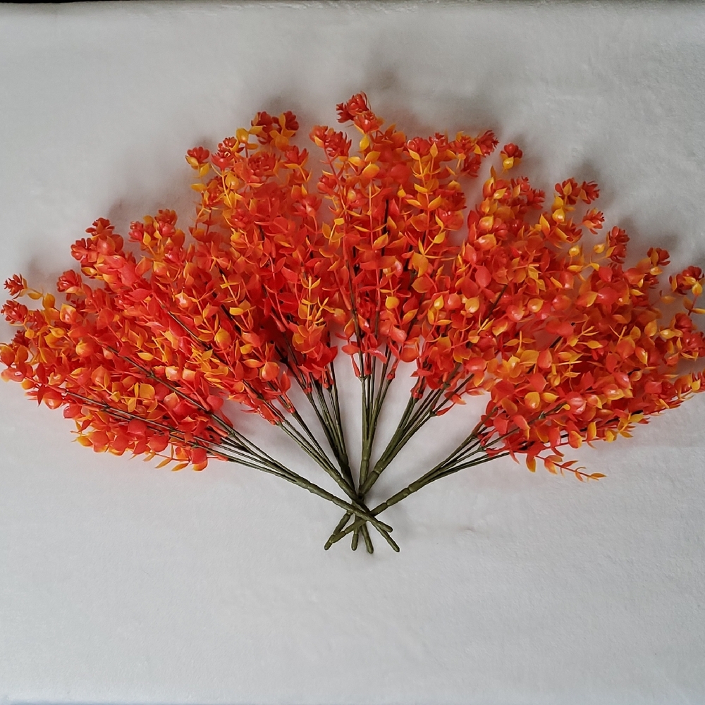 NWT Eucalyptus Artificial Floral Stems Set of 6 Fall Decor Faux Plants